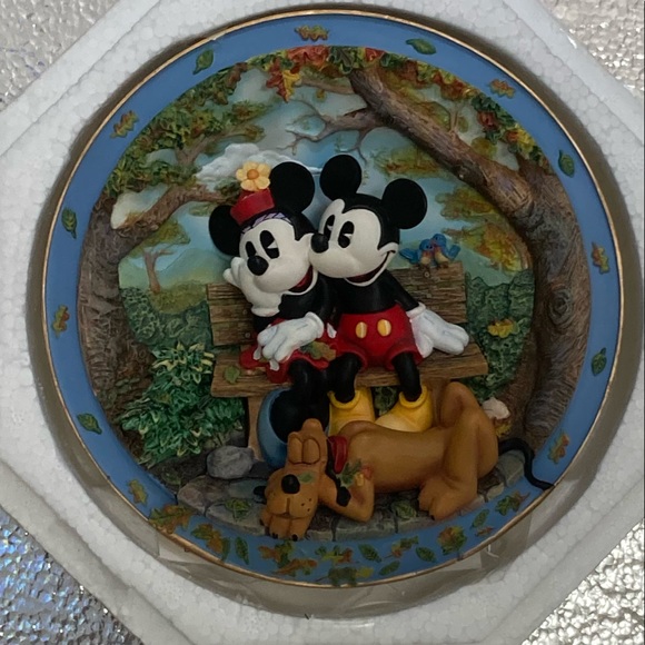 The Bradford Exchange Other - NIB Mickey Mouse, Minnie Mouse, Pluto Bradford Exchange Dimensional Plate